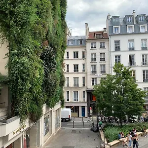 Artistic Center Of Paris