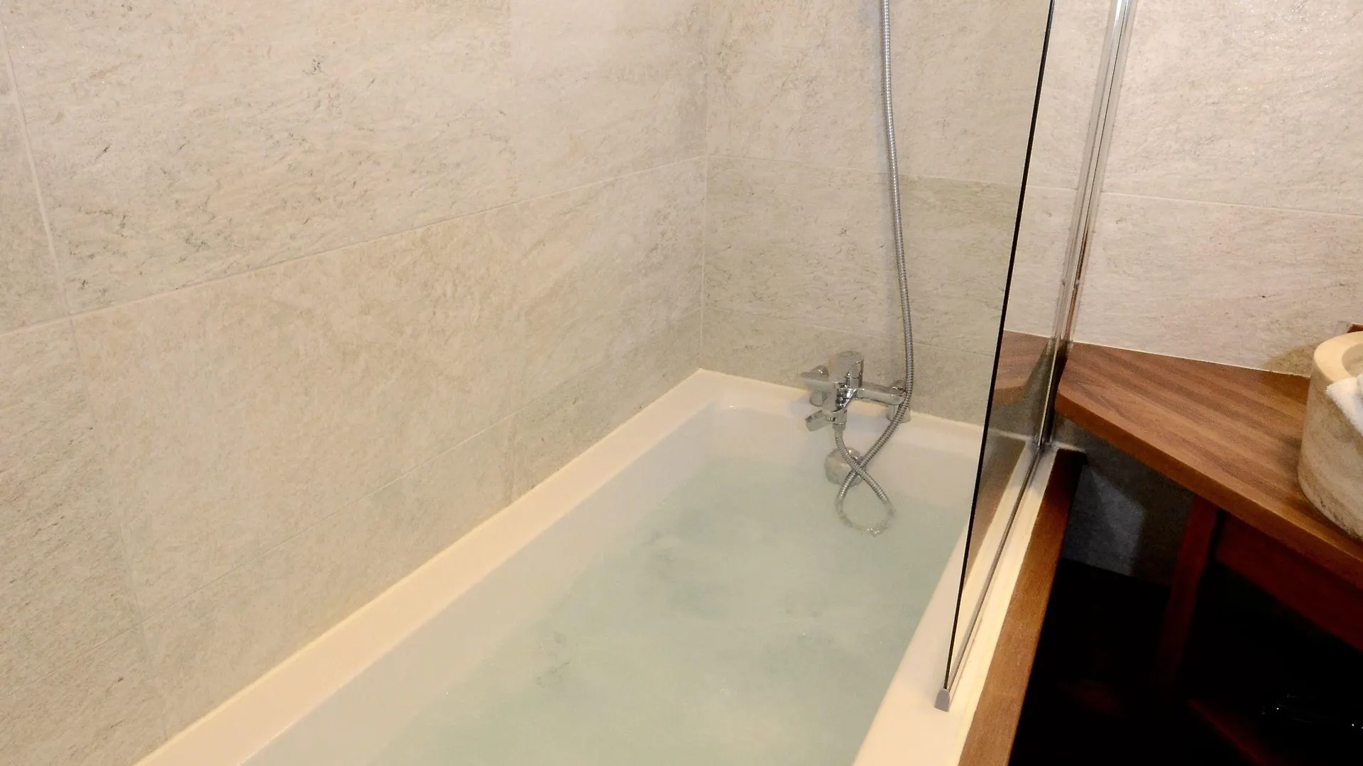 Green Hotels Confort Paris 13 (Adults Only)