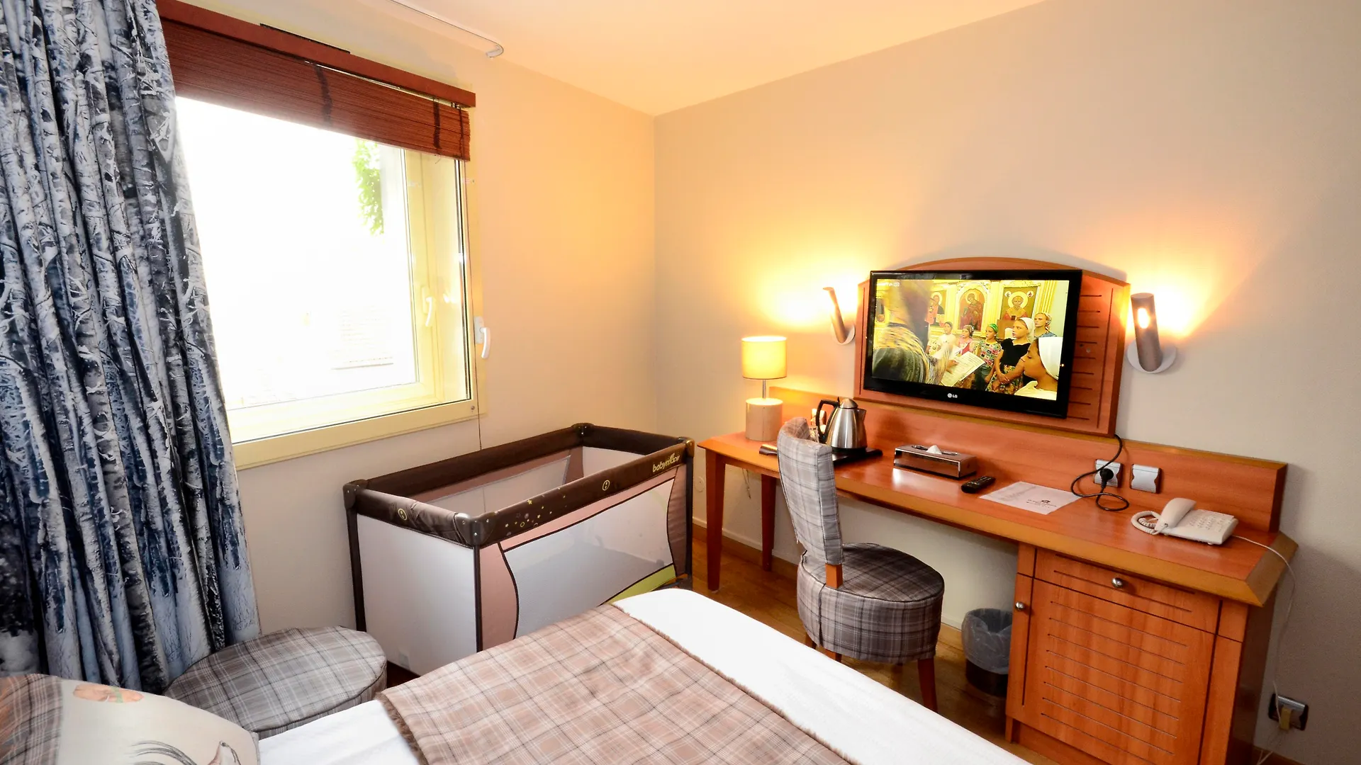 Green Hotels Confort Paris 13 (Adults Only)