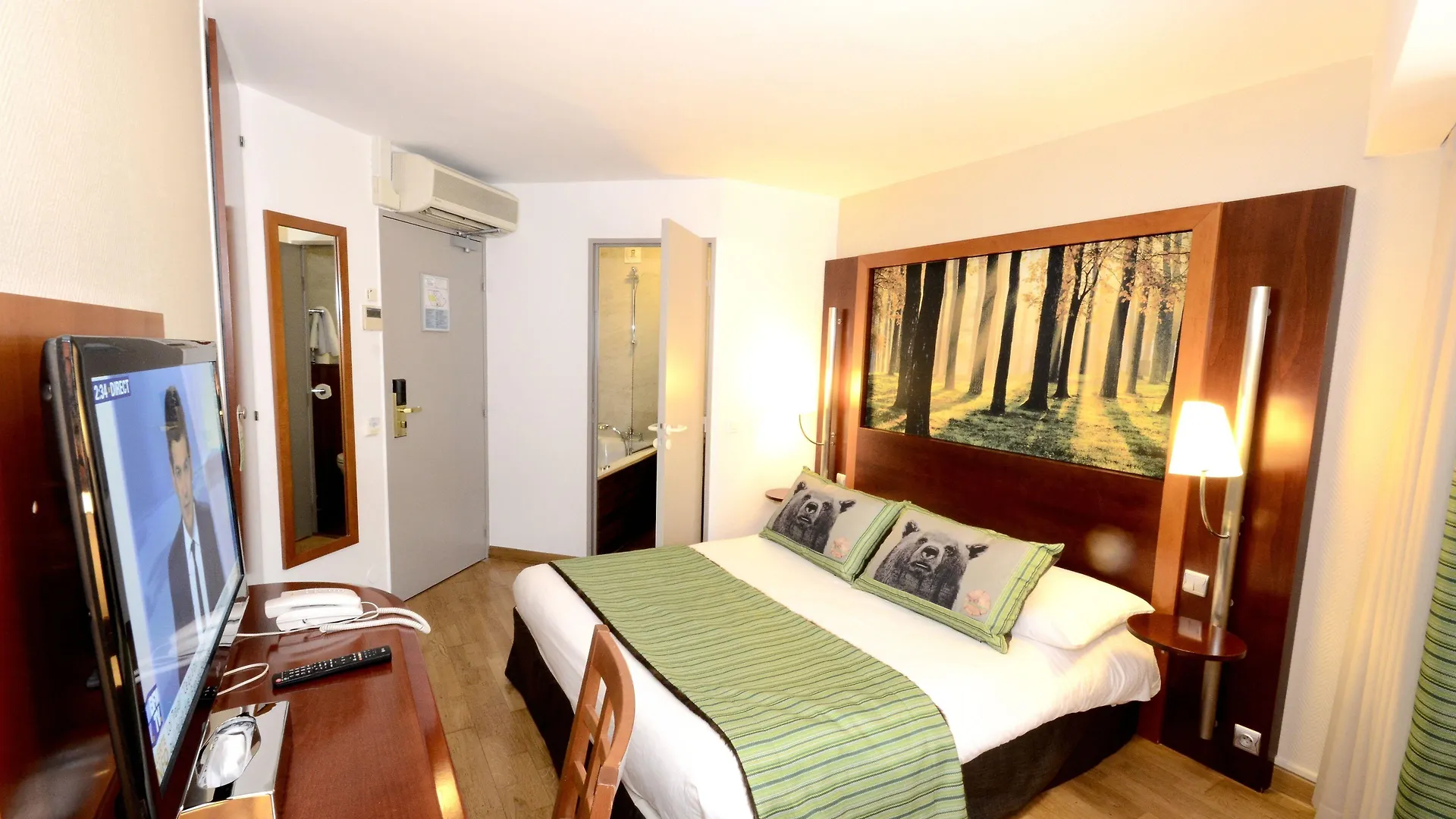 Green Hotels Confort Paris 13 (Adults Only)