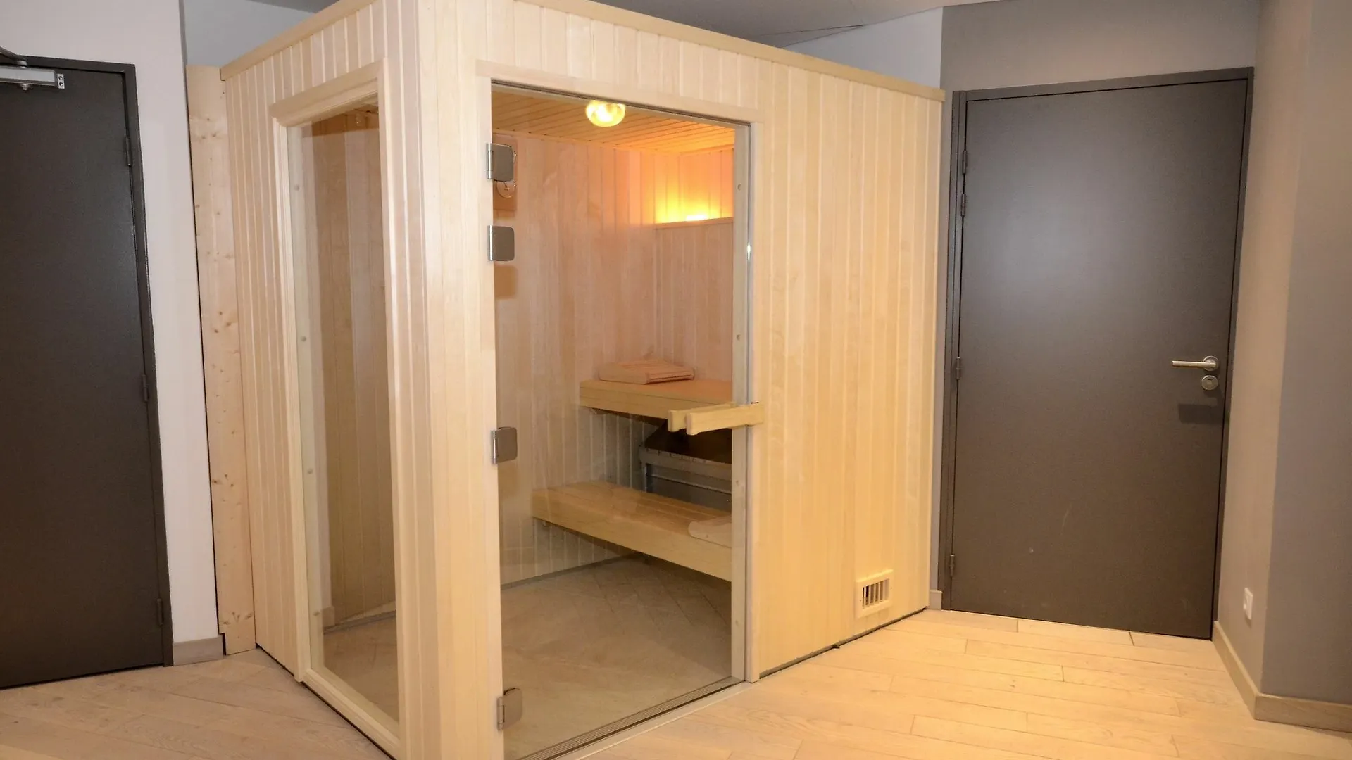 Green Hotels Confort Paris 13 (Adults Only)